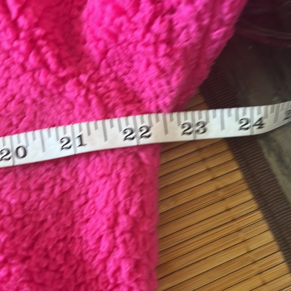 Old Navy Pink Plush Sweater sz M - Picture 5 of 6